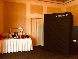 The Booth Photo Booth Company